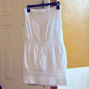White Hannah skirt. Size M.